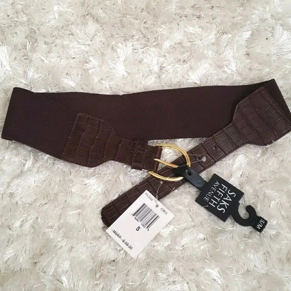 Saks fifth Avenue genuine leather belt S/M new with tag